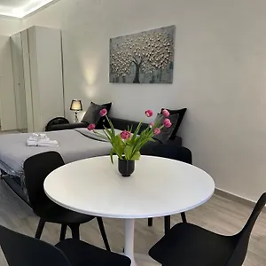 https://la-casa-di-maar.barihotels.org
